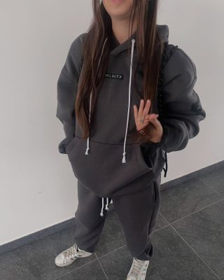 ANTHRACIT ❤️ najuniverzálnejšia súprava 👊🩶 #teplakovka #anthracit #sweatpants #mikina #teplaky #madeinslovakia...